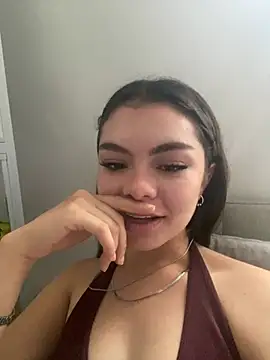 Luisa0110 online show from 03/06/26, 08:27