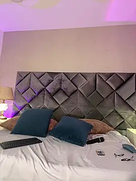 Luisa0110 online show from 03/18/26, 04:43