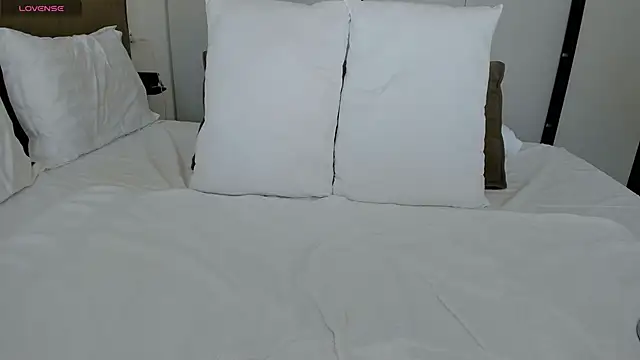 YourSexyNeighbour online show from 05/03/26, 02:34