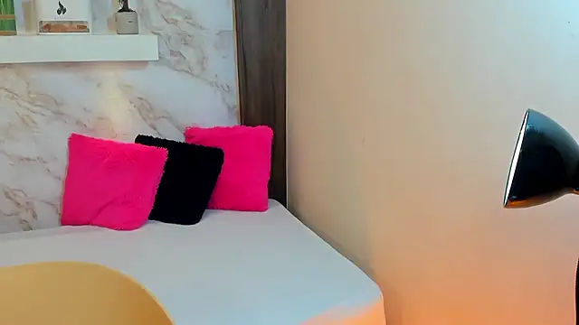 Snapshot of AmyBarton02 chatting on 01/13/26, 07:41 AmyBarton02 online show from 01/13/26, 07:41