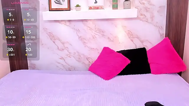 Snapshot of AmyBarton02 chatting on 02/17/26, 05:41 AmyBarton02 online show from 02/17/26, 05:41