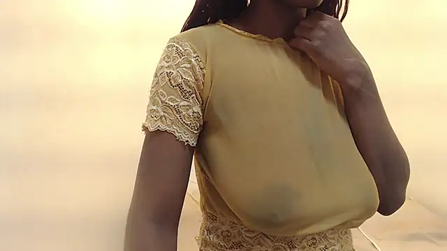 michaela cox online show from 02/06/25, 08:13