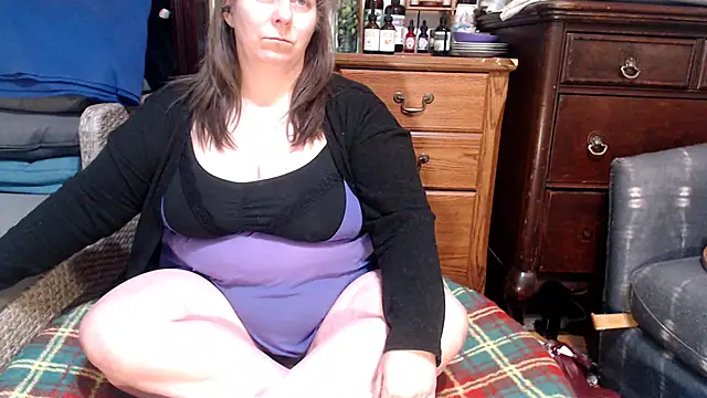 Snapshot of ladyscarlotta chatting on 02/23/25, 03:02 ladyscarlotta online show from 02/23/25, 03:02