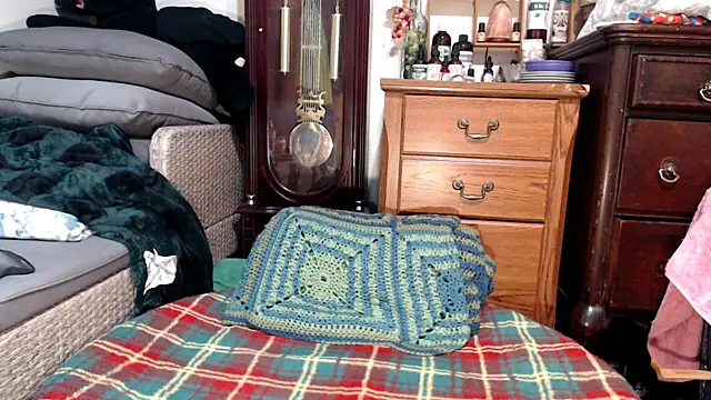 Snapshot of ladyscarlotta chatting on 03/18/25, 06:37 ladyscarlotta online show from 03/18/25, 06:37