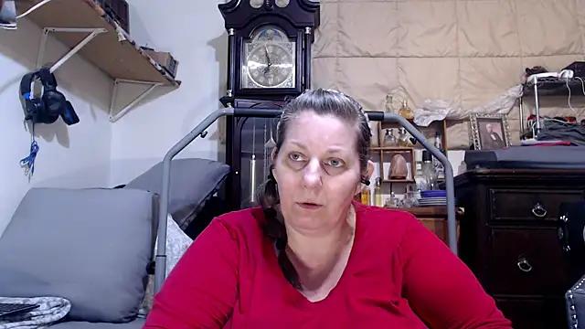 Snapshot of ladyscarlotta chatting on 09/19/25, 03:56 ladyscarlotta online show from 09/19/25, 03:56