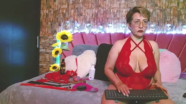 Isabelle Lov18 online show from 12/21/24, 03:36