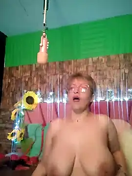 Isabelle Lov18 online show from 01/03/25, 08:00