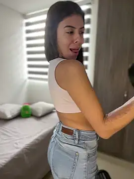 AmmyCollinsW online show from 12/17/24, 07:48