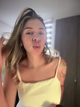 AmmyCollinsW online show from 03/08/25, 07:42