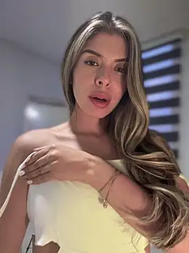 AmmyCollinsW online show from 03/08/25, 10:45