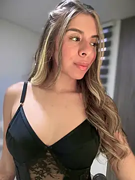 AmmyCollinsW online show from 03/19/25, 11:14