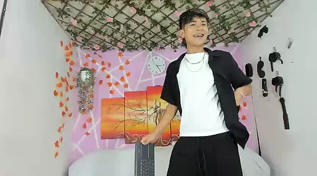 Snapshot of Fresahot2005 chatting on 03/06/25, 08:27 Fresahot2005 online show from 03/06/25, 08:27