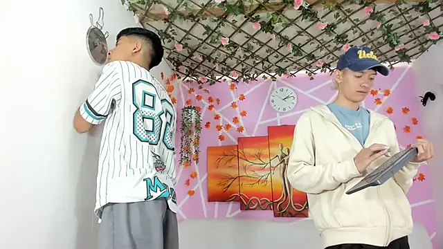 Snapshot of Fresahot2005 chatting on 03/15/25, 07:16 Fresahot2005 online show from 03/15/25, 07:16