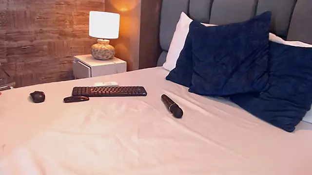 SophieWolkman online show from 02/17/25, 09:30