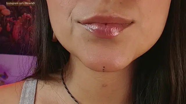 6Briela9  online show from 04/17/26, 06:27