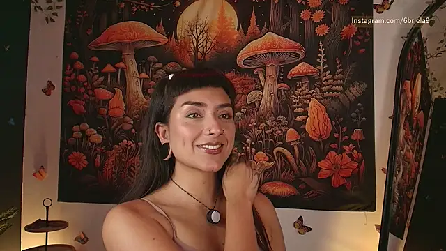 Snapshot of 6Briela9_ chatting on 05/15/26, 06:15 6Briela9 online show from 05/15/26, 06:15
