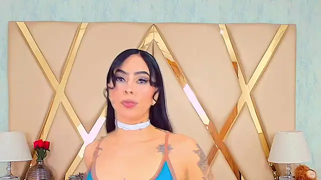 NicoleEsposito online show from 02/13/25, 05:44