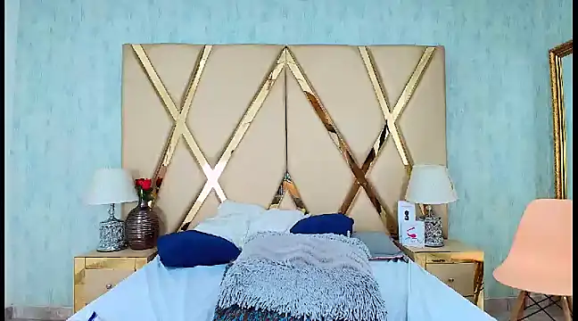 NicoleEsposito online show from 03/09/25, 06:39