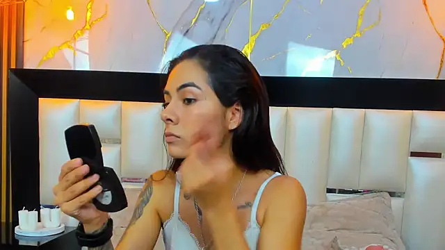 NicoleEsposito online show from 01/11/26, 01:10