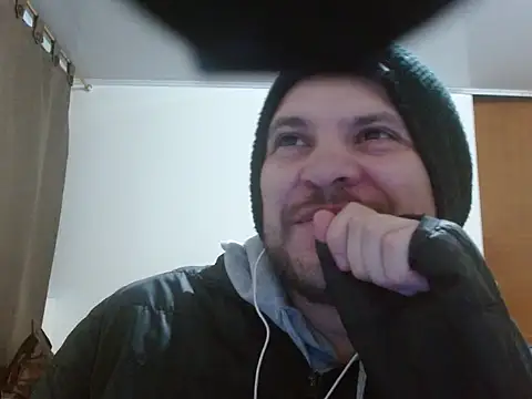 camiloking1720 online show from 11/24/25, 07:19