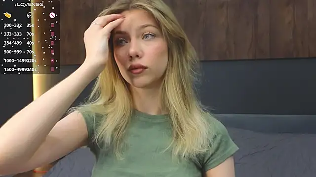 Snapshot of Rainaslater chatting on 02/04/25, 08:59 Rainaslater online show from 02/04/25, 08:59