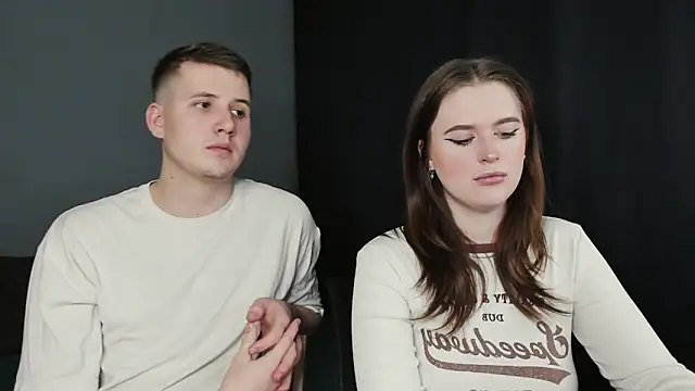 Snapshot of Pinku_kitsune chatting on 03/14/25, 11:11 Pinku kitsune online show from 03/14/25, 11:11