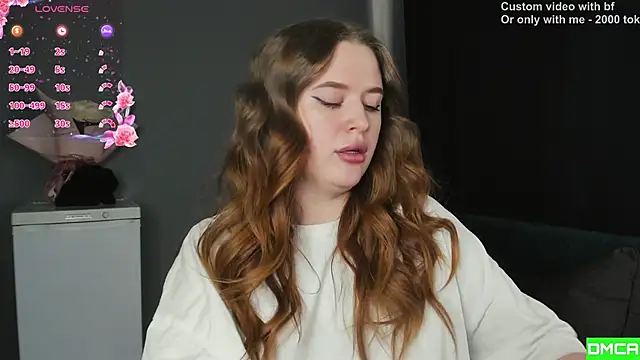 Snapshot of Pinku_kitsune chatting on 02/15/26, 07:51 Pinku kitsune online show from 02/15/26, 07:51