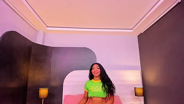 HaileeRoberts online show from 10/17/25, 12:52