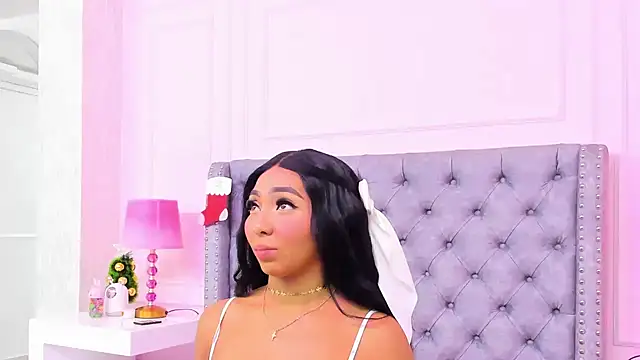 HaileeRoberts online show from 12/02/25, 12:32