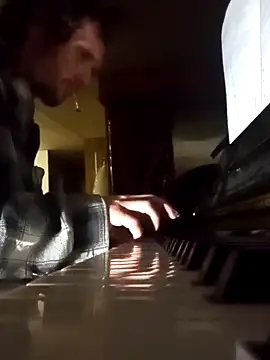 luke thighwalker2469 online show from 12/29/24, 05:31