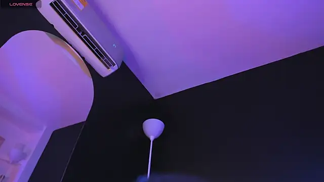 ALICEPOIXXXON online show from 02/09/25, 05:19