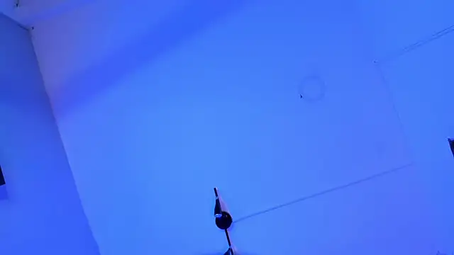 ALICEPOIXXXON online show from 10/11/25, 09:57