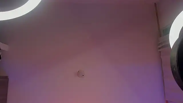 ALICEPOIXXXON online show from 04/24/26, 03:53