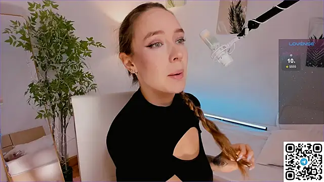 AngelPaull online show from 10/27/25, 09:30