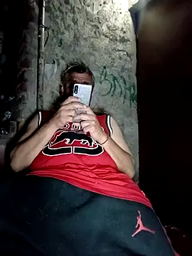 rodrig6987 1 online show from 10/09/25, 03:04