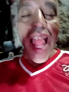 rodrig6987 1 online show from 11/28/25, 11:51