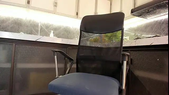 antony bigdick  online show from 12/02/25, 01:44