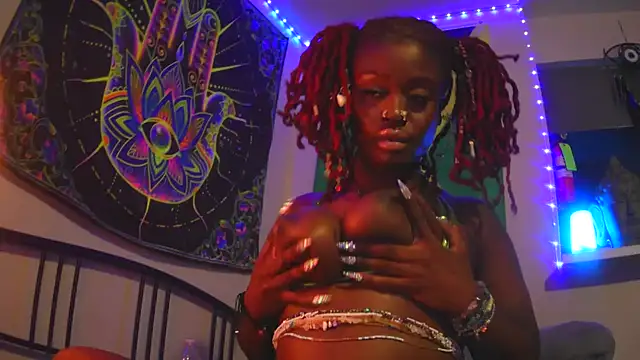 Snapshot of Tatithegoddess chatting on 12/12/24, 11:29 Tatithegoddess online show from 12/12/24, 11:29