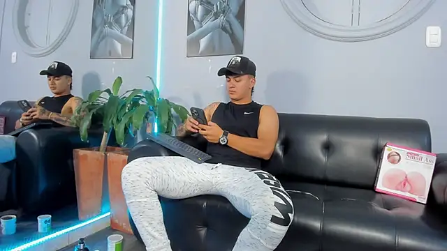 Cristopher strong online show from 02/04/25, 12:33