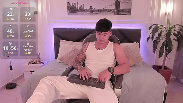 Cristopher strong online show from 11/16/25, 10:43