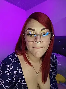 Snapshot of IamAlana_ chatting on 11/15/25, 06:04 IamAlana online show from 11/15/25, 06:04