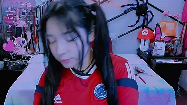 AlanaLuck online show from 10/18/25, 06:41