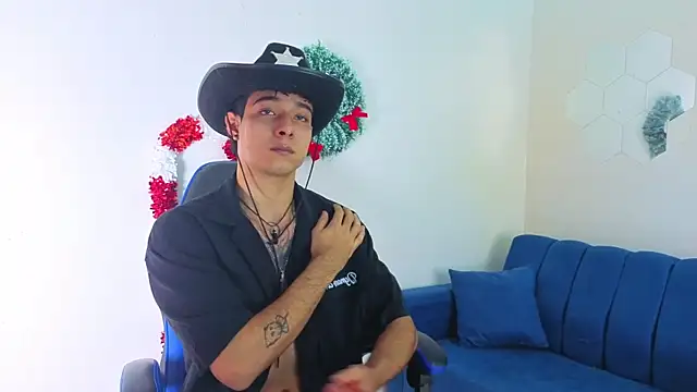 Demitryo online show from 12/22/25, 04:20