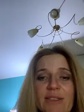 AlisonXCristal online show from 03/12/26, 08:04