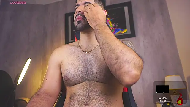 king hard online show from 04/18/26, 09:02