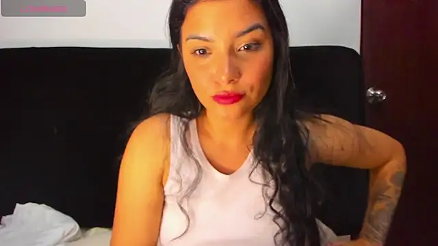 lolaa staars online show from 05/15/26, 01:56