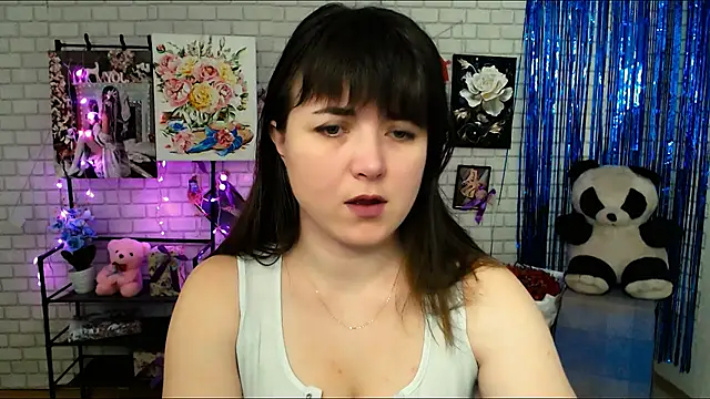 Snapshot of Darina_M_ chatting on 02/21/25, 05:46 Darina M online show from 02/21/25, 05:46