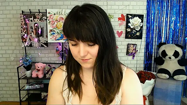 Snapshot of Darina_M_ chatting on 02/25/25, 11:30 Darina M online show from 02/25/25, 11:30