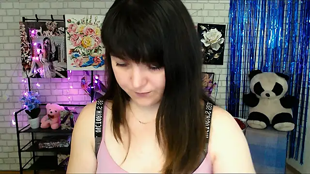 Snapshot of Darina_M_ chatting on 02/27/25, 05:45 Darina M online show from 02/27/25, 05:45