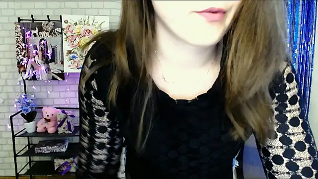 Snapshot of Darina_M_ chatting on 02/28/25, 05:37 Darina M online show from 02/28/25, 05:37